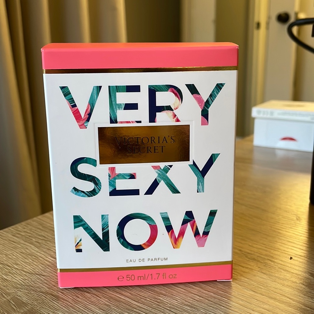Victoria’s Secret very sexy now perfume